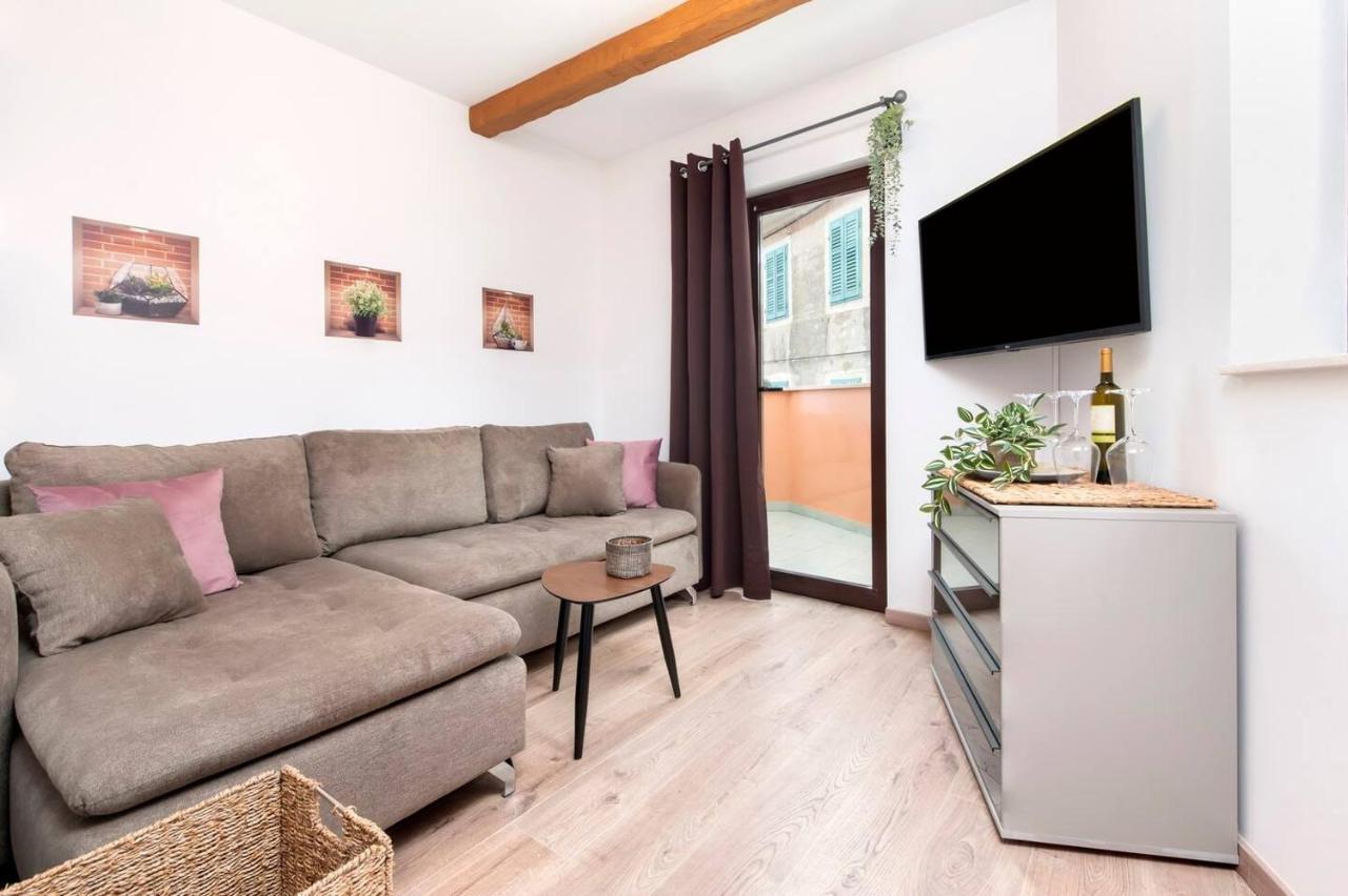 Kuca Melina Apartment Rovinj Exterior photo